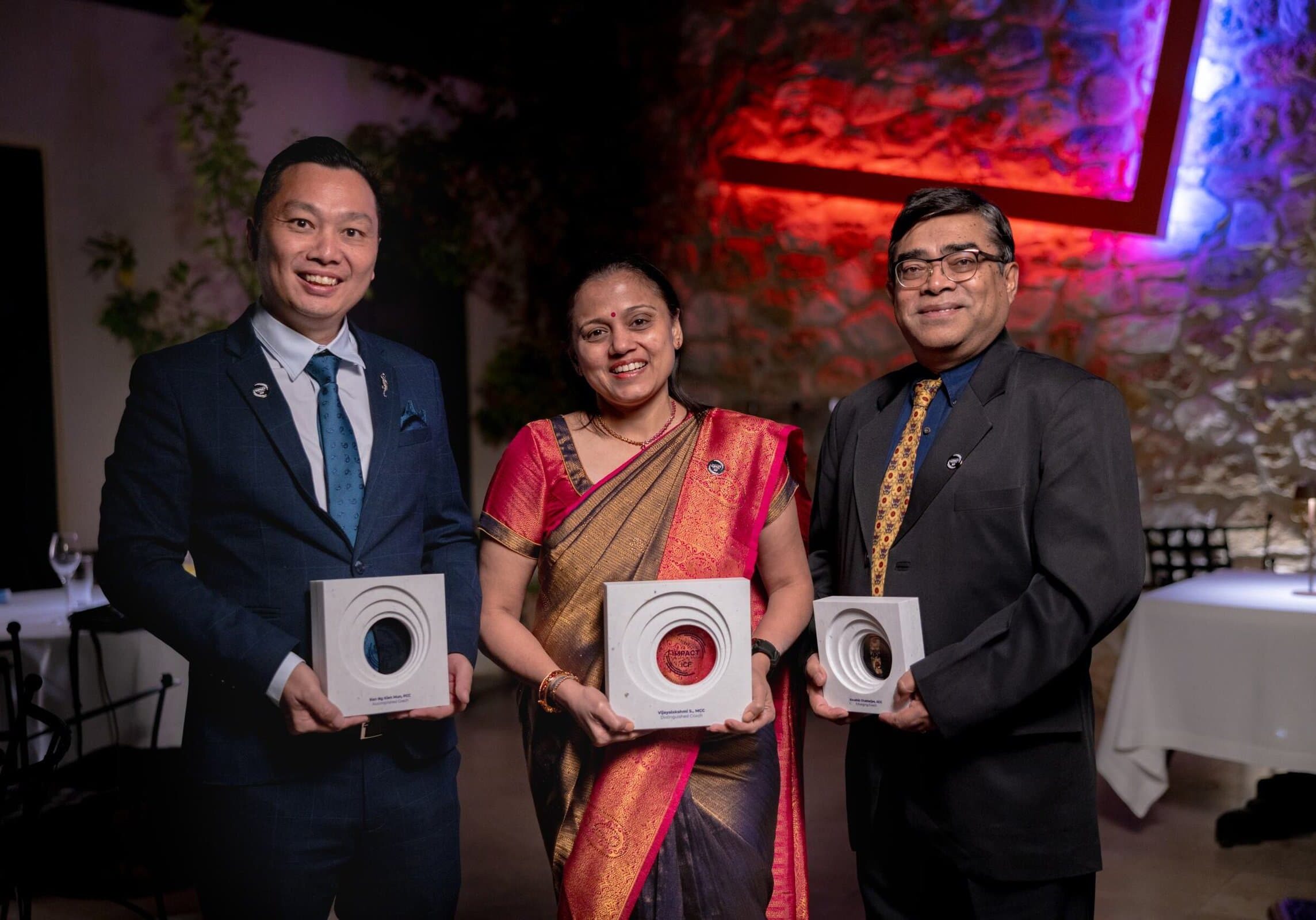 ICF Circle of Distinction Award logo – honoring experienced coaches with significant contributions to the coaching profession.