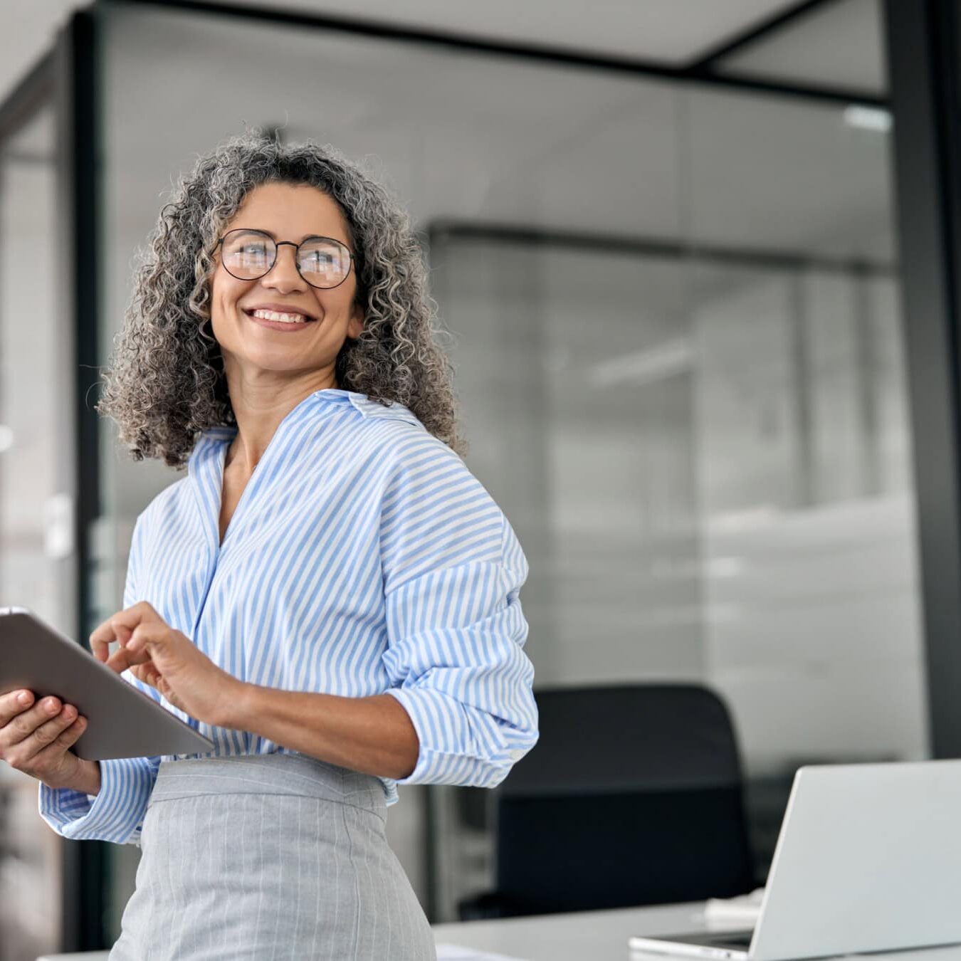 International panel of coaching educators discussing global coaching trends.